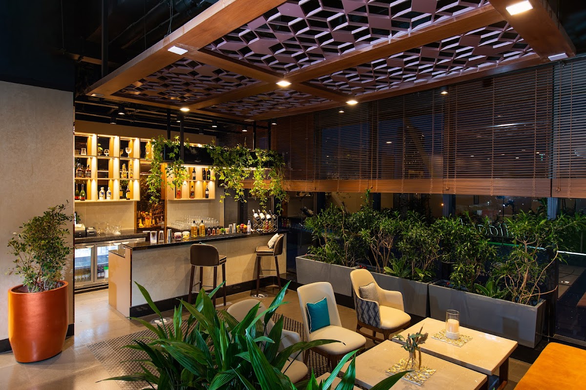 Glass Kitchen & Bar